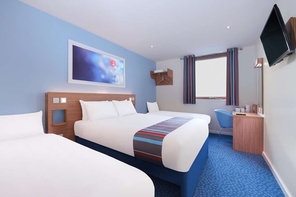 Travelodge Cheltenham Ruang foto